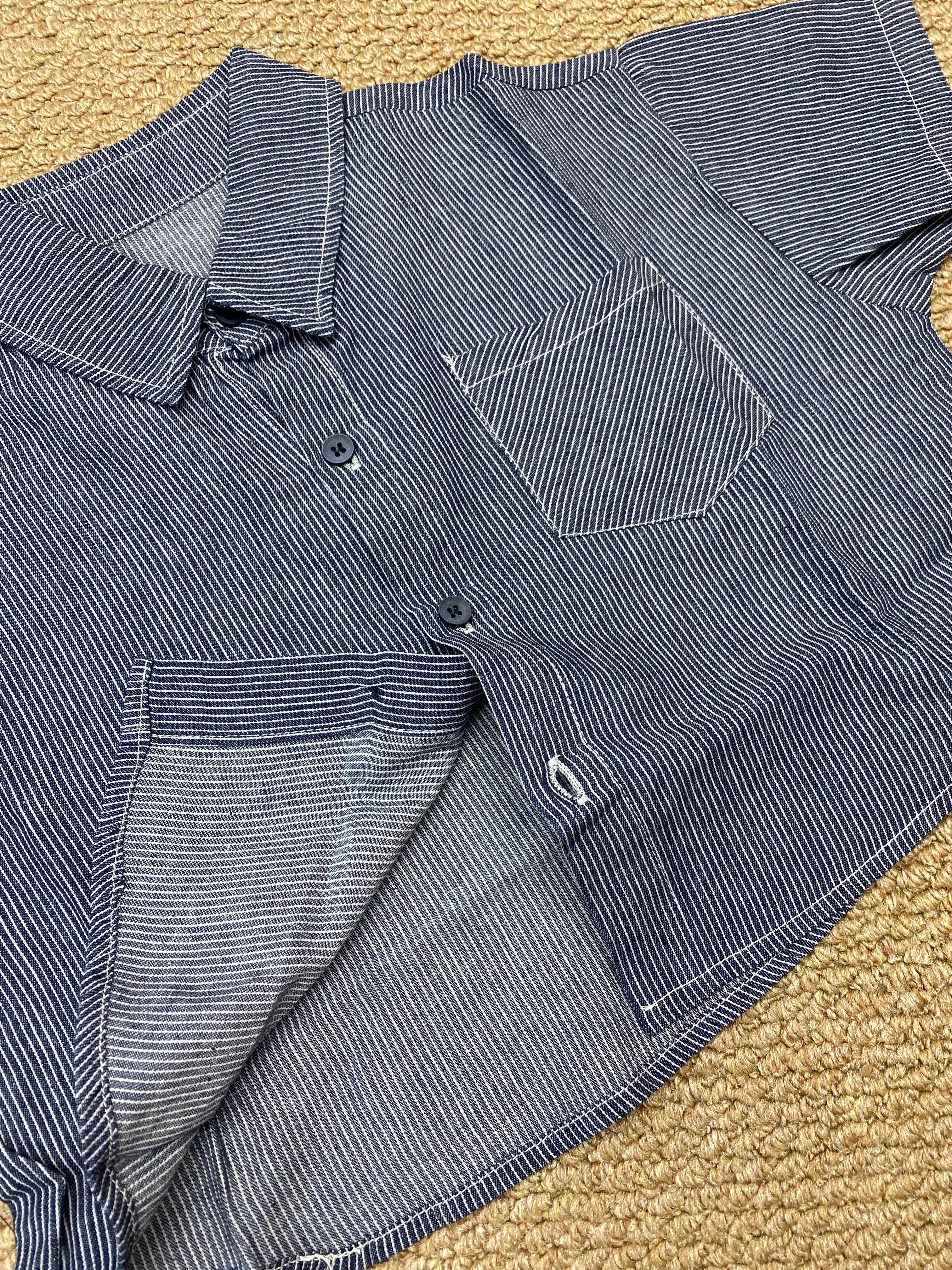 A04342條紋小口袋襯衫