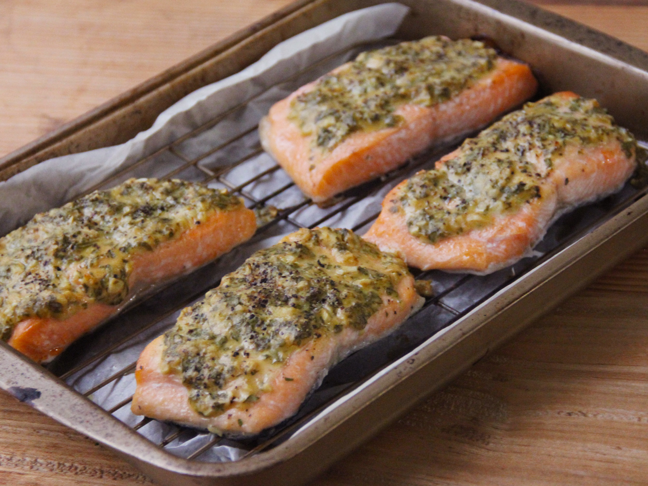 3.180℃/烤10-15分鐘，翻面200℃烤魚皮部分5分鐘左右