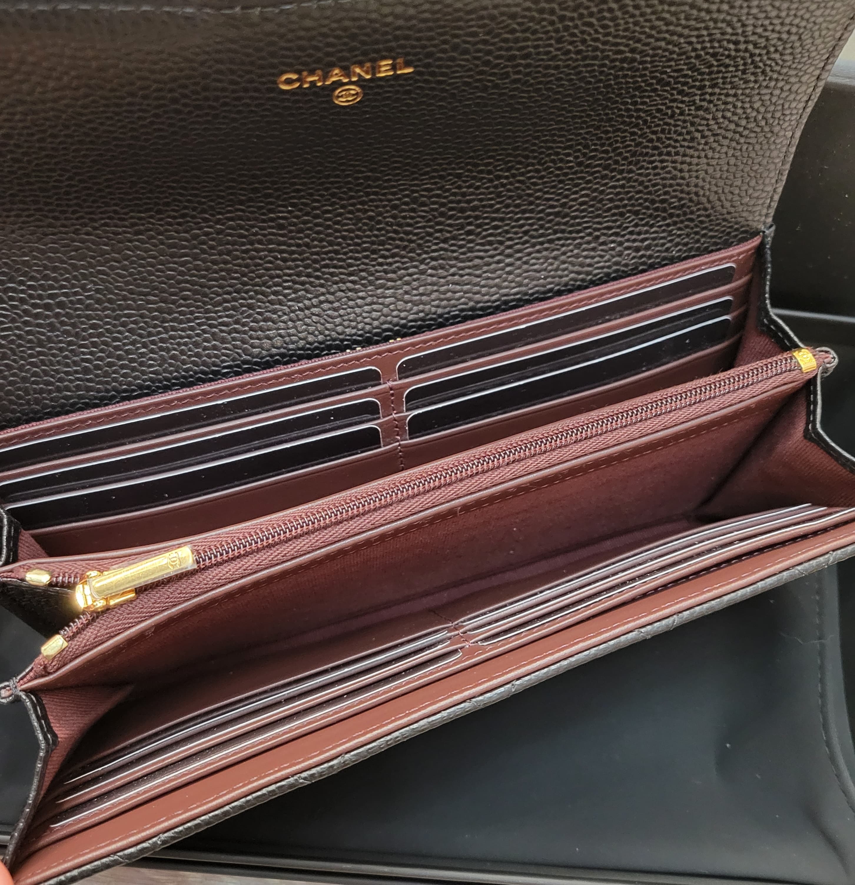 CHANEL AP0241 LONG WALLET CAVIAR BLACK GOLD 經典款啪鈕長銀包 AP0241黑色金扣 牛皮