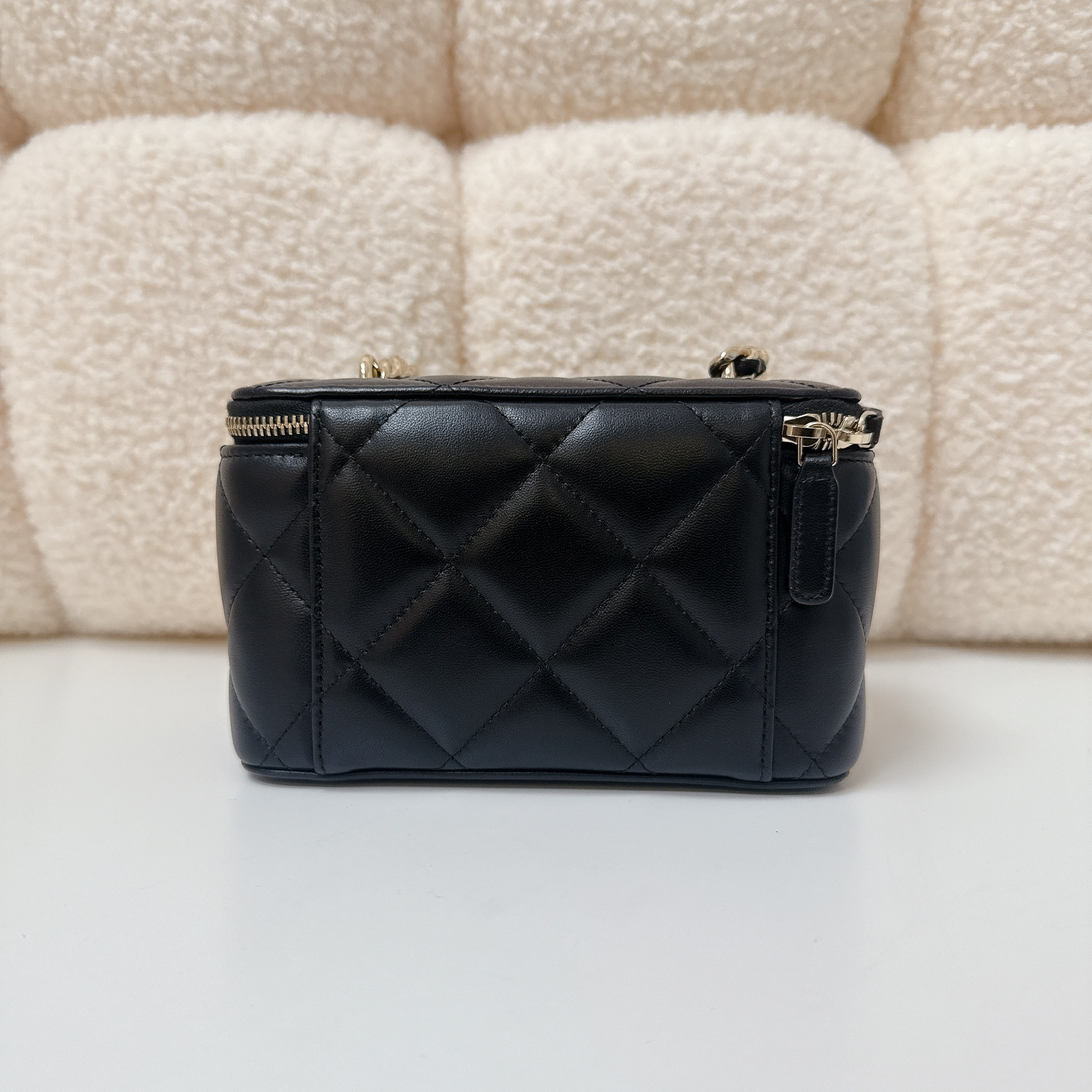 Chanel Vanity Case - Black / Gwh