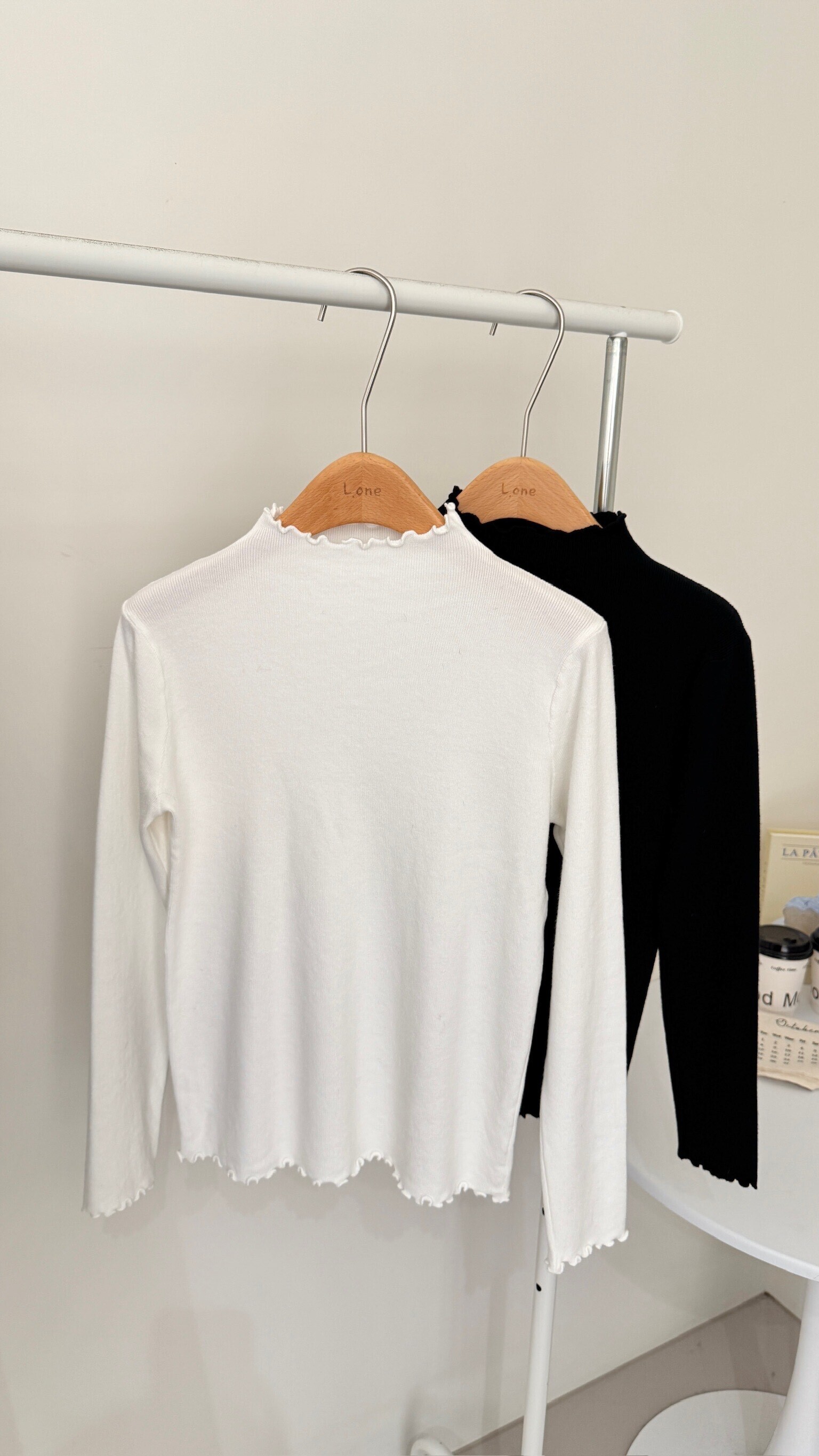 木耳邊高領內搭衣