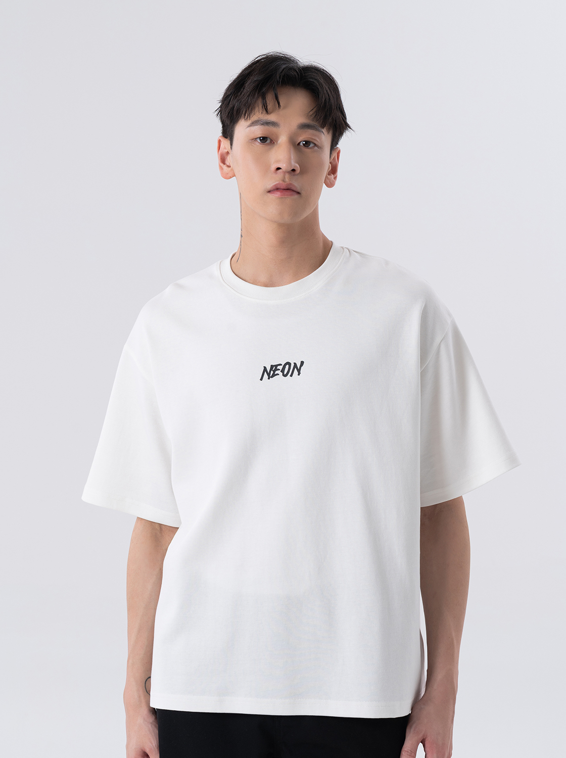 街頭塗鴉燙圖印花TEE