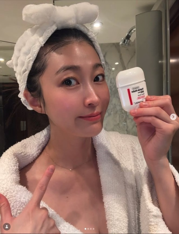 韓國 MEDI-PEEL 美蒂菲 1000shot 胜肽頸霜棒 20g