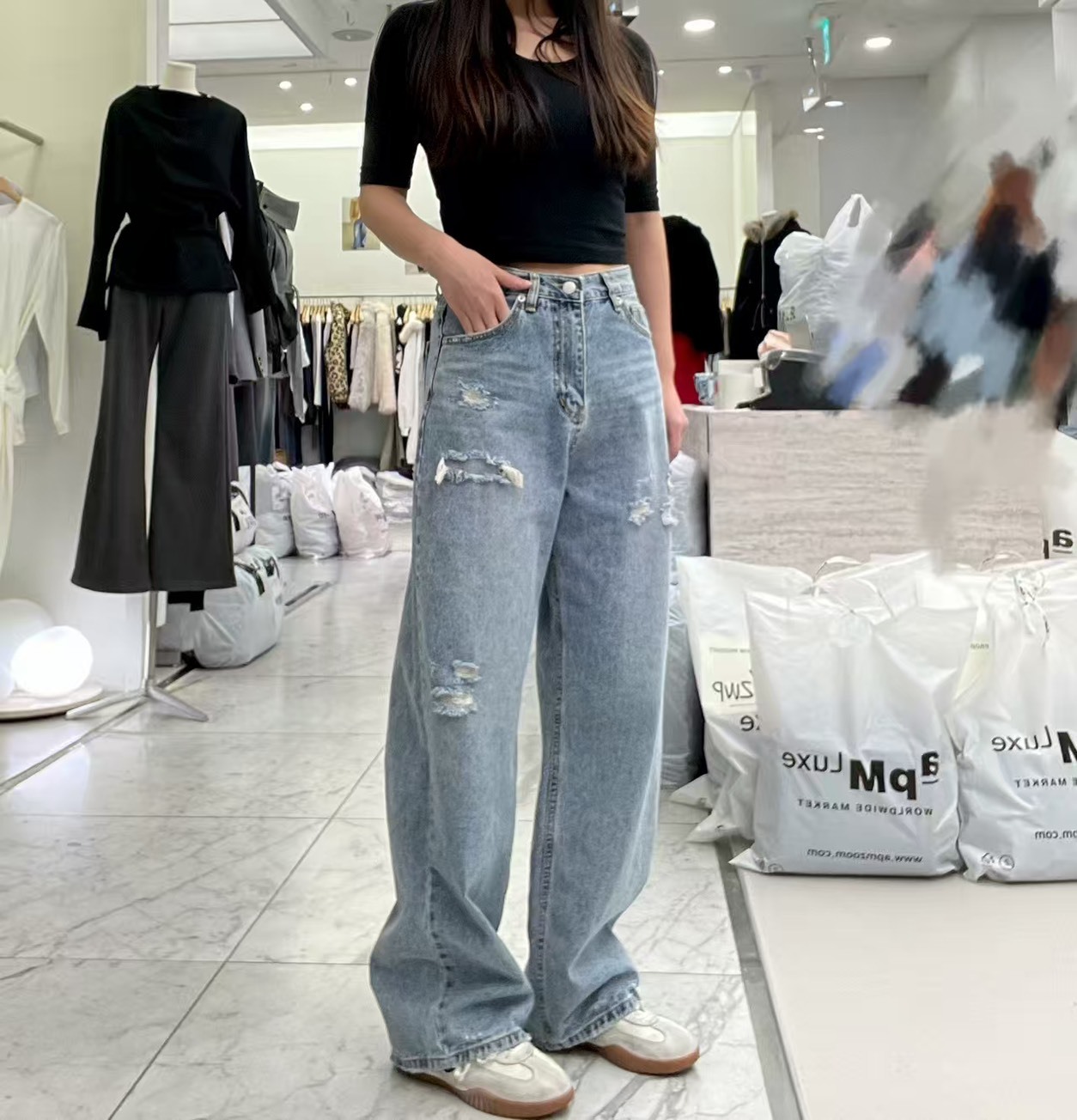 1223破損淺藍牛仔長褲