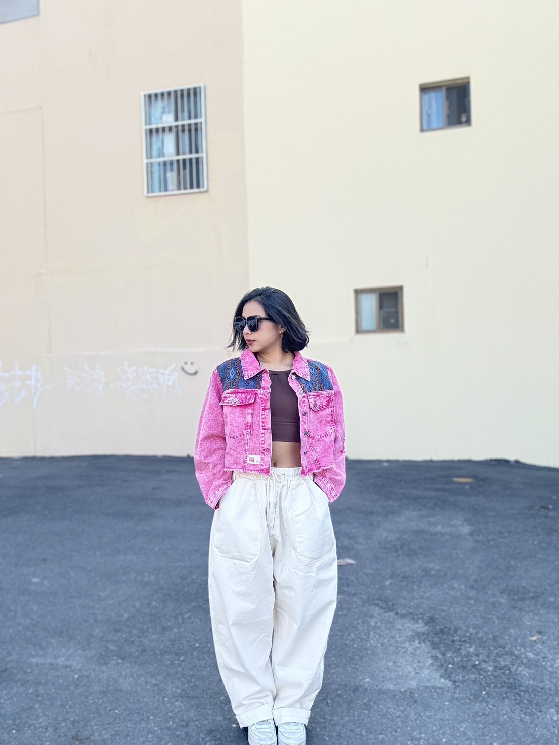 Annstudio-胭脂粉 拼接短版牛仔外套