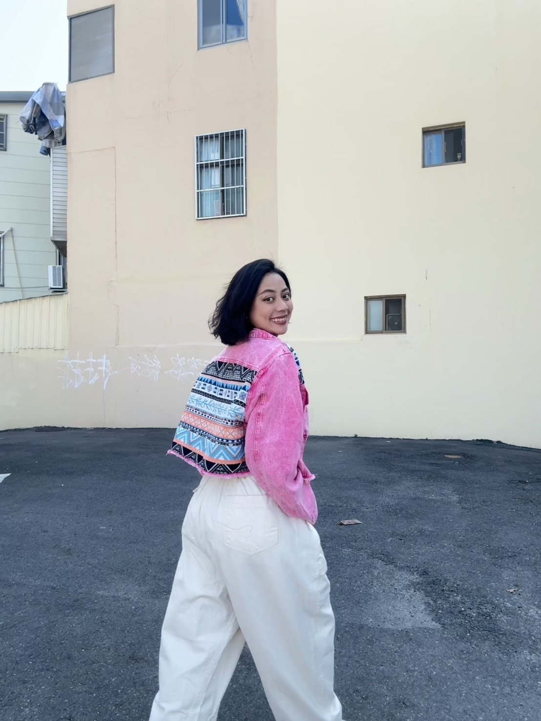 Annstudio-胭脂粉 拼接短版牛仔外套