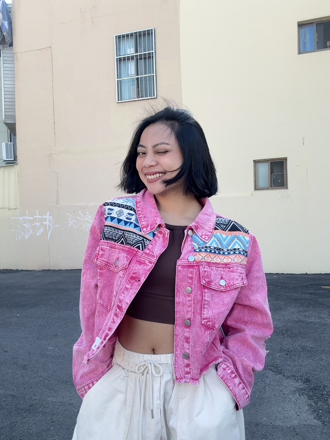 Annstudio-胭脂粉 拼接短版牛仔外套