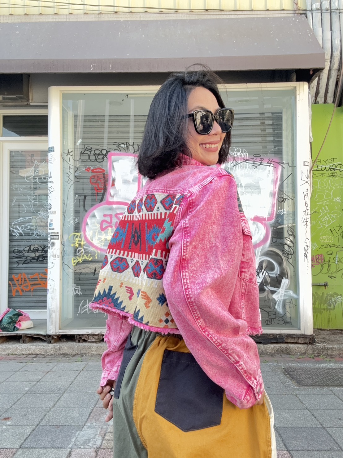 Annstudio-胭脂粉 拼接短版牛仔外套