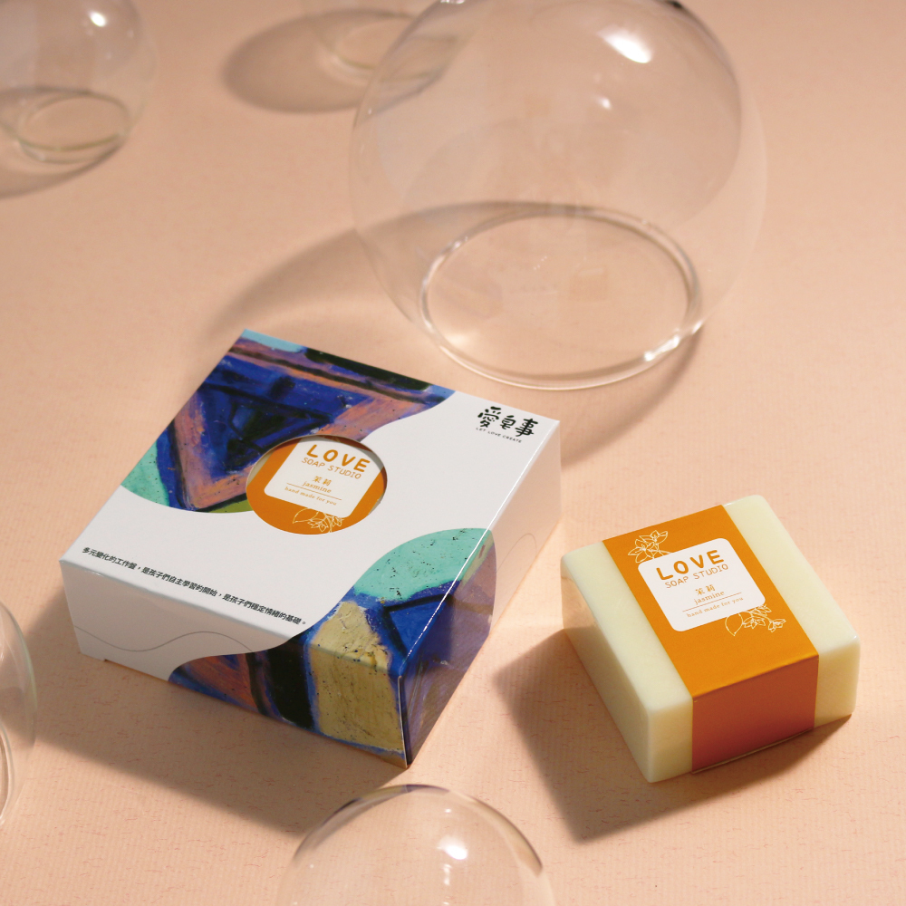 愛皂事 ｜花草精油手工皂 - 香味任選  (玫瑰、茉莉、茶樹、薰衣草)