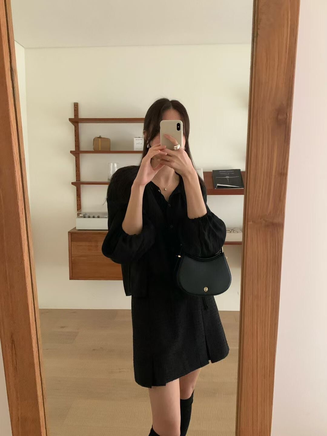 抓摺圓領織帶造型排釦娃娃上衣 / 4色