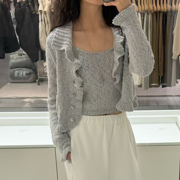 荷葉滾邊造型針織排釦罩衫+細肩帶背心SET / 2色