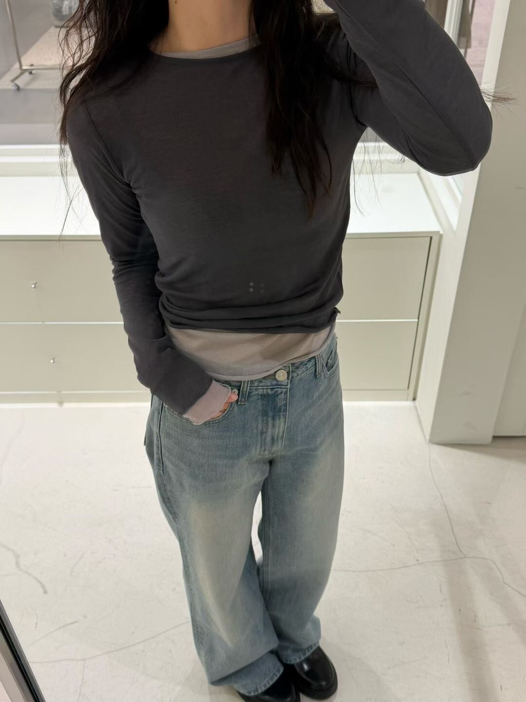 微性感透膚合身圓領長袖上衣 / 4色