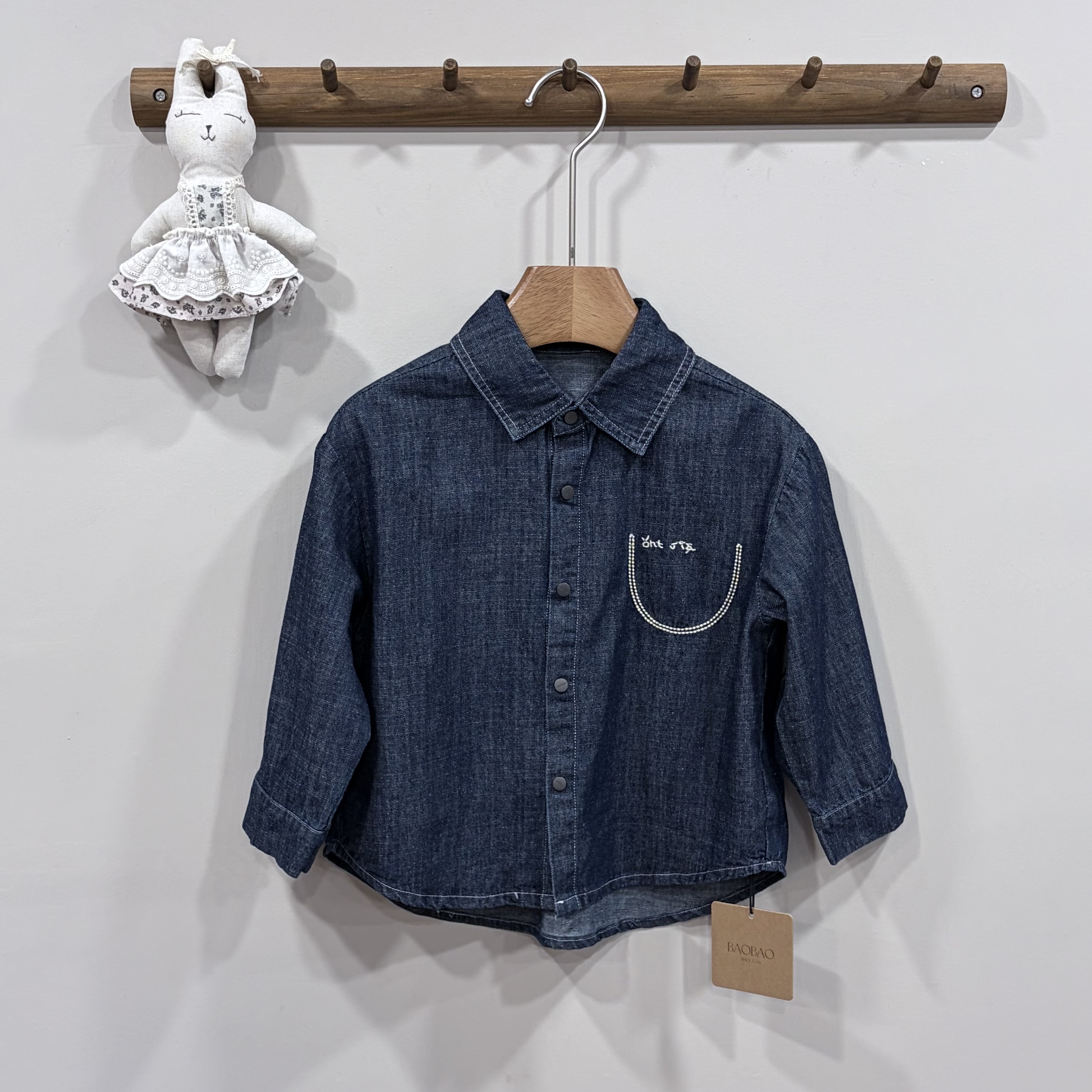 A04206圓弧下擺牛仔襯衫