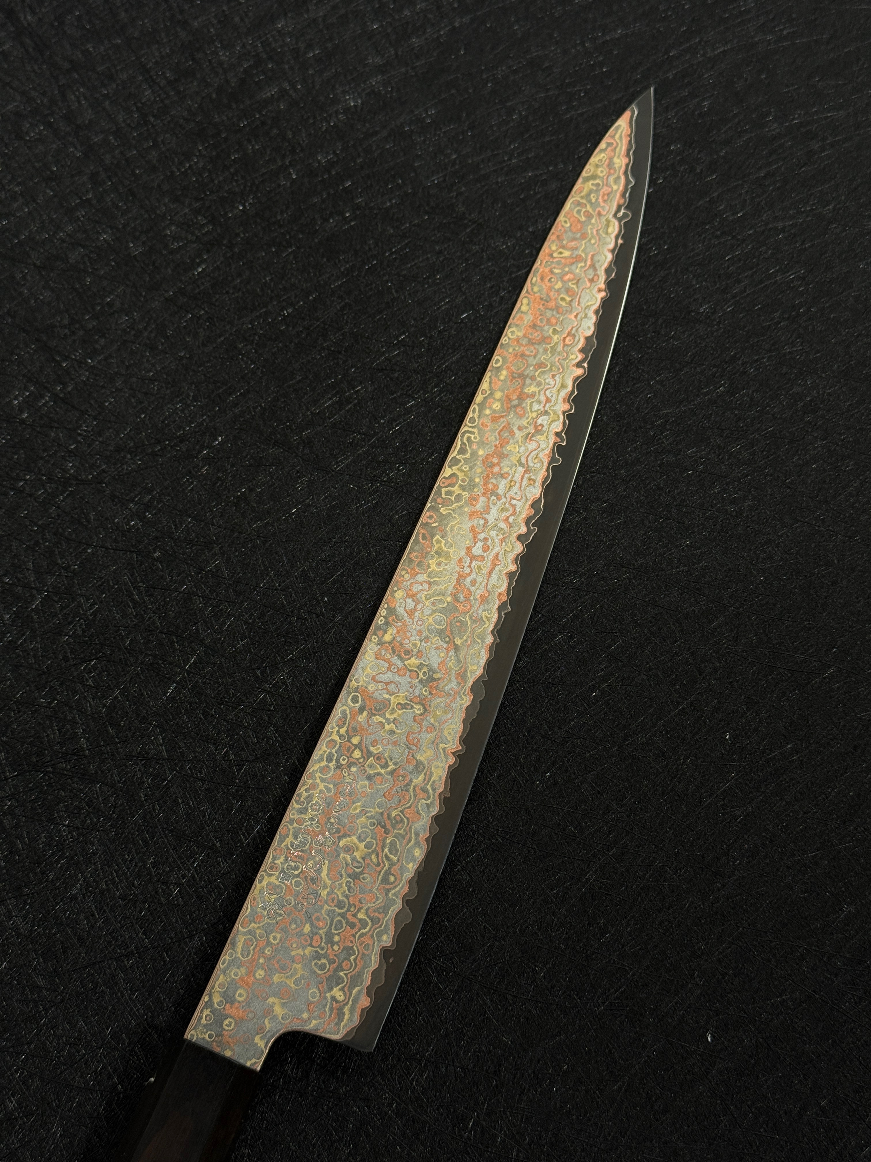 初心 火ノ鳥 青二鋼 有色大馬士革鋼 筋引 黑檀柄