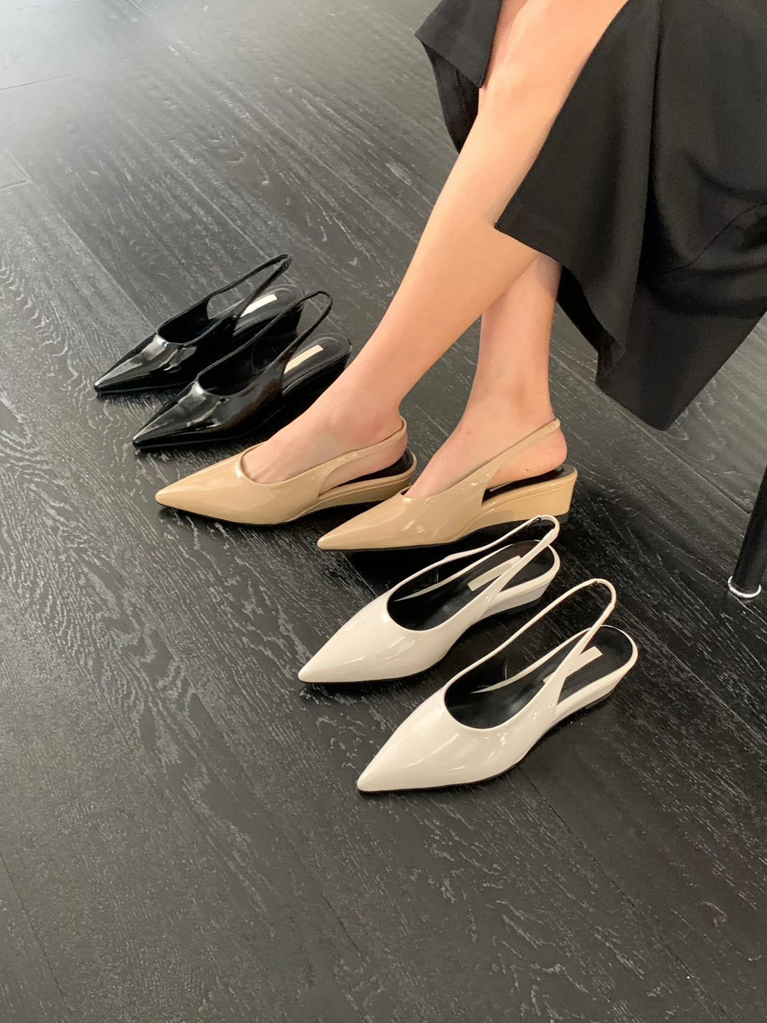 時髦女子漆皮後勾帶低跟尖頭涼鞋 / 3色