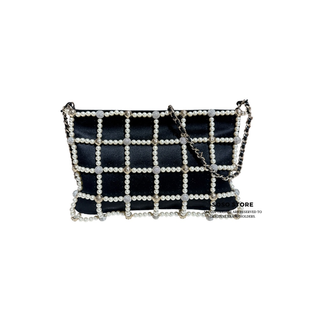 Chanel Lambskin Pearl Frame Shoulder Bag - Black / Ghw