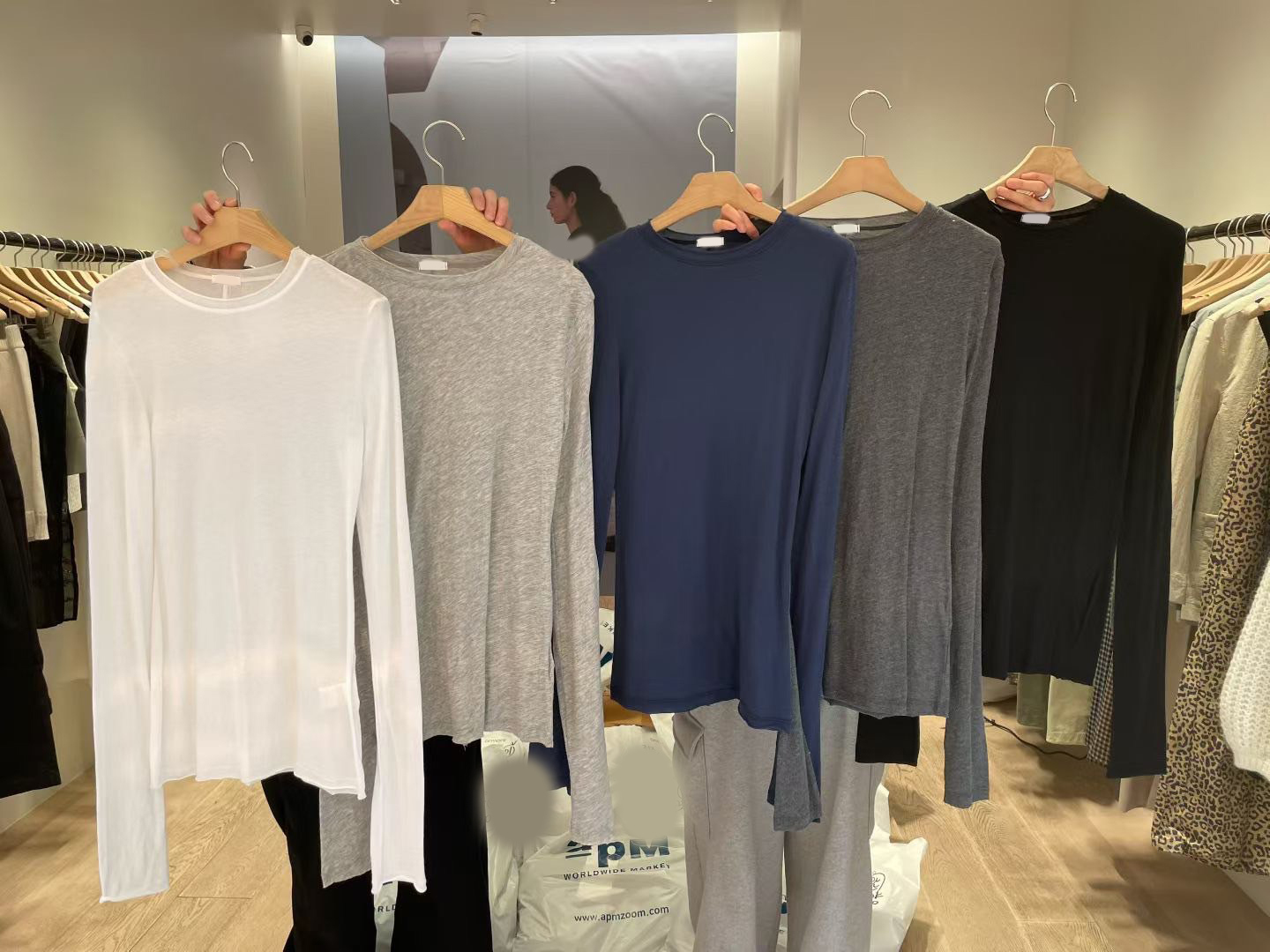 Daily基礎百搭款圓領合身長袖棉TEE / 5色