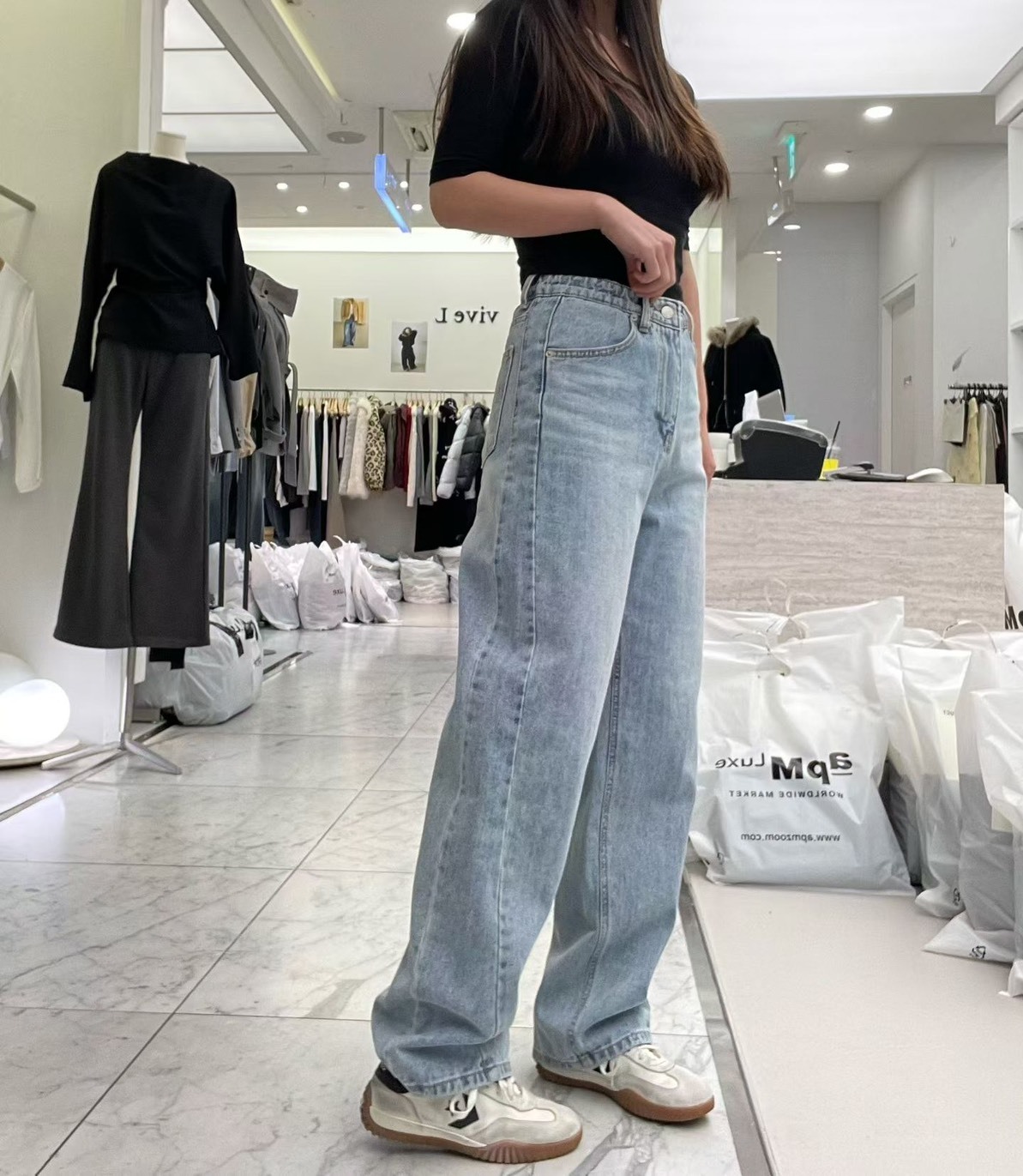 1228修飾剪裁長腿牛仔褲