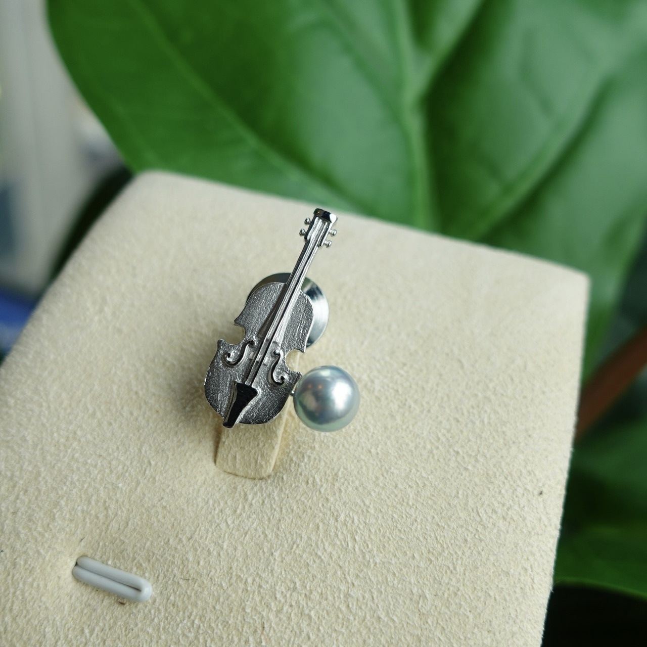 日本製925純銀Akoya珍珠胸針 - 小提琴造型