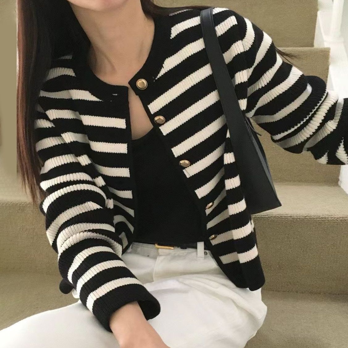 法式配色橫條紋金色排釦圓領外套 / 2色