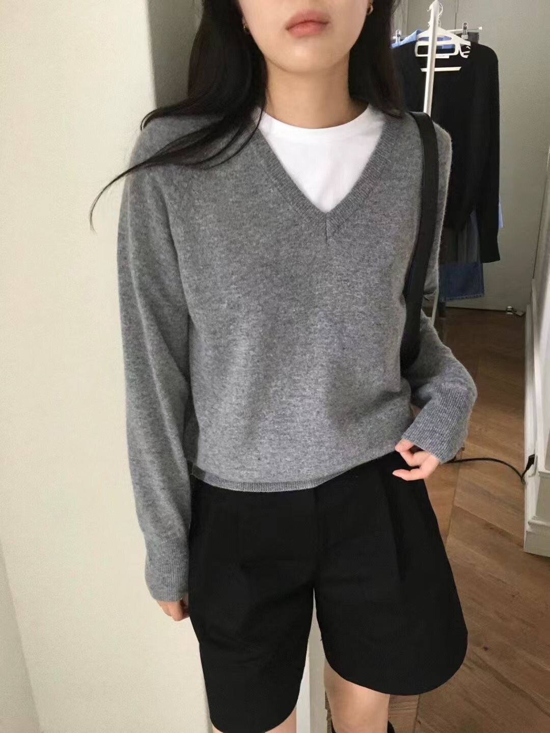 早春百搭色系V領針織上衣 / 5色