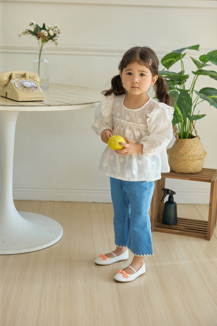 正韓春bbb 滿滿小愛心飛袖上衣