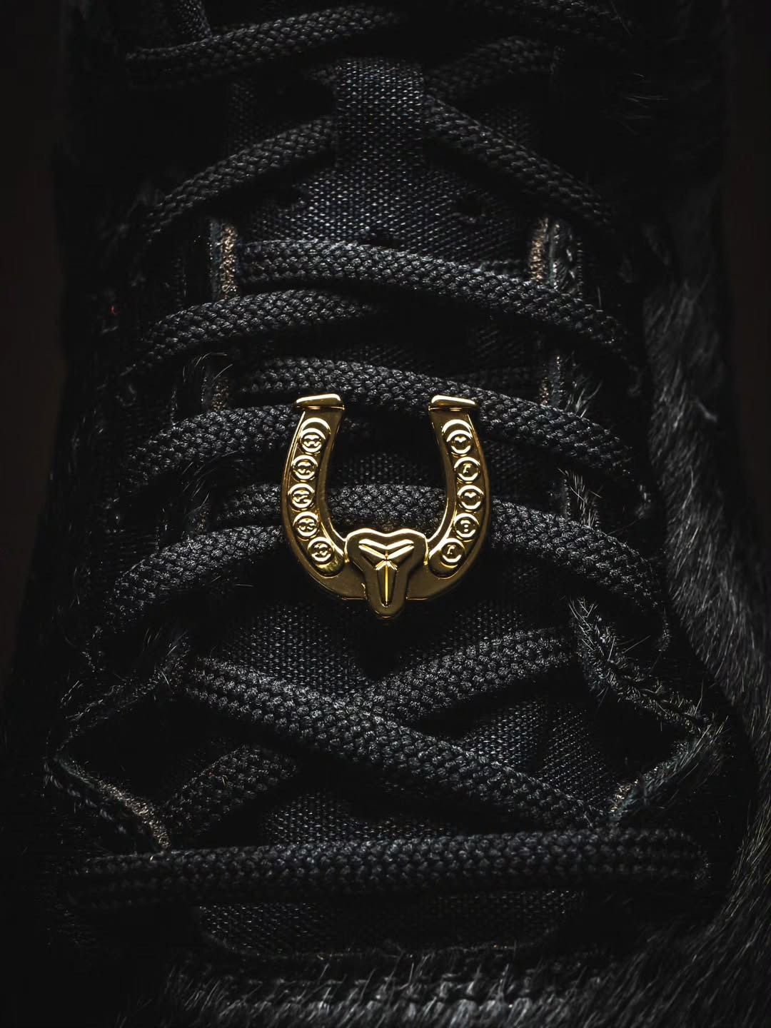 Nike Kobe 8 Protro EXT CNY 馬年限定 黑馬 類馬毛 黑金 限量特殊款 "Year of the Horse" IO8152001