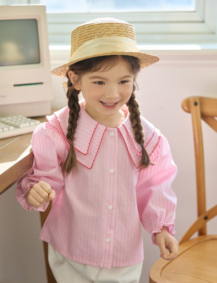 正韓春bbb 兩色法式直條上衣