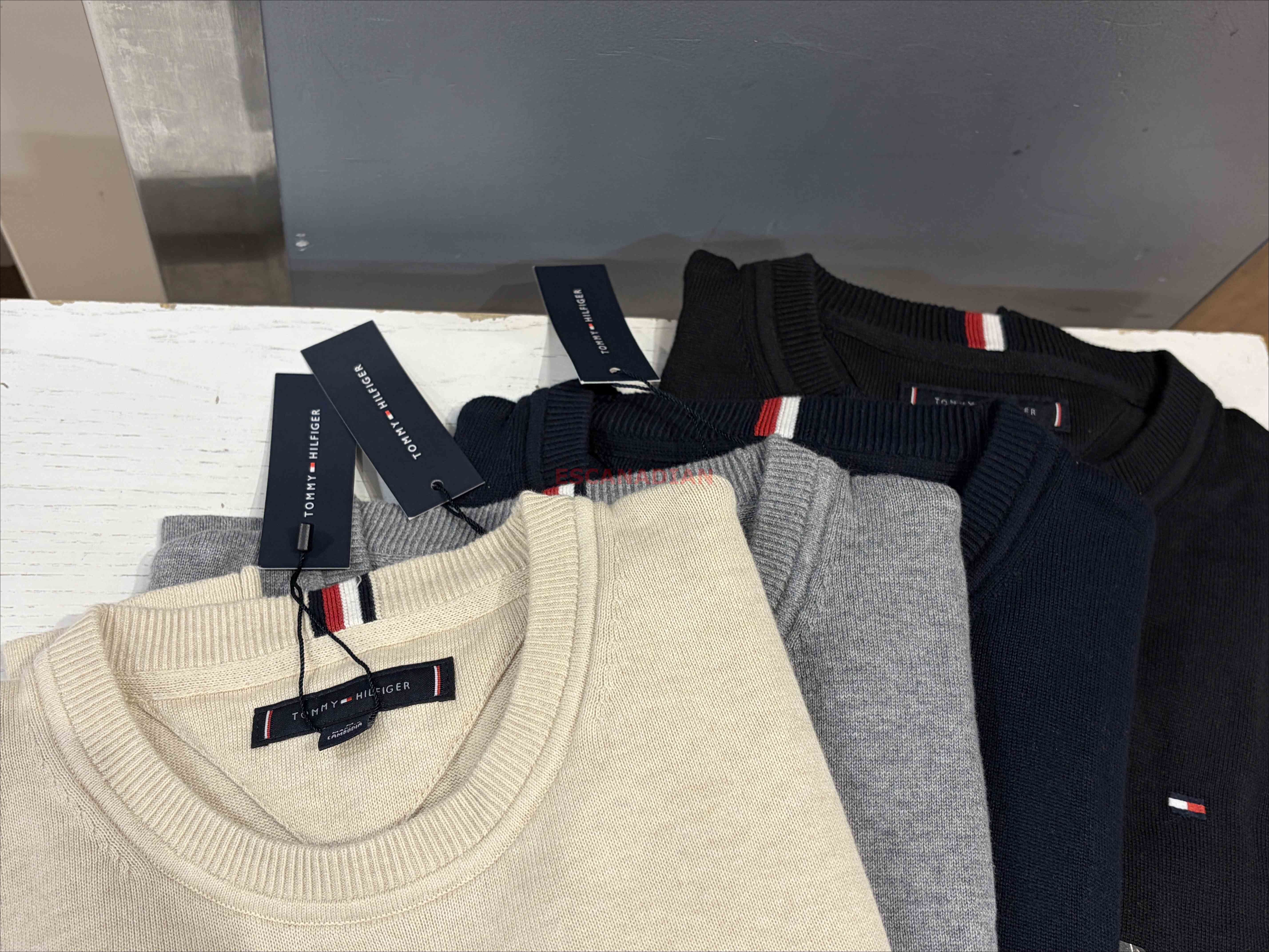 TOMMY 男大人 經典款 圓領 小LOGO 針織毛衣 (10色)