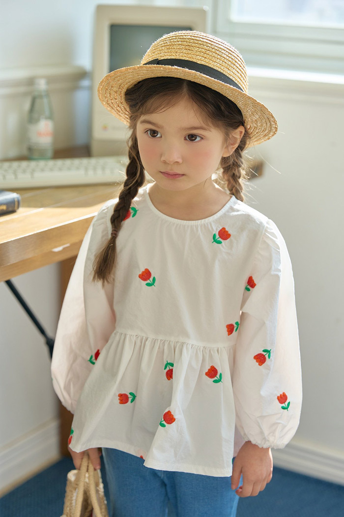 正韓春bbb 兩色鬱金香澎袖上衣