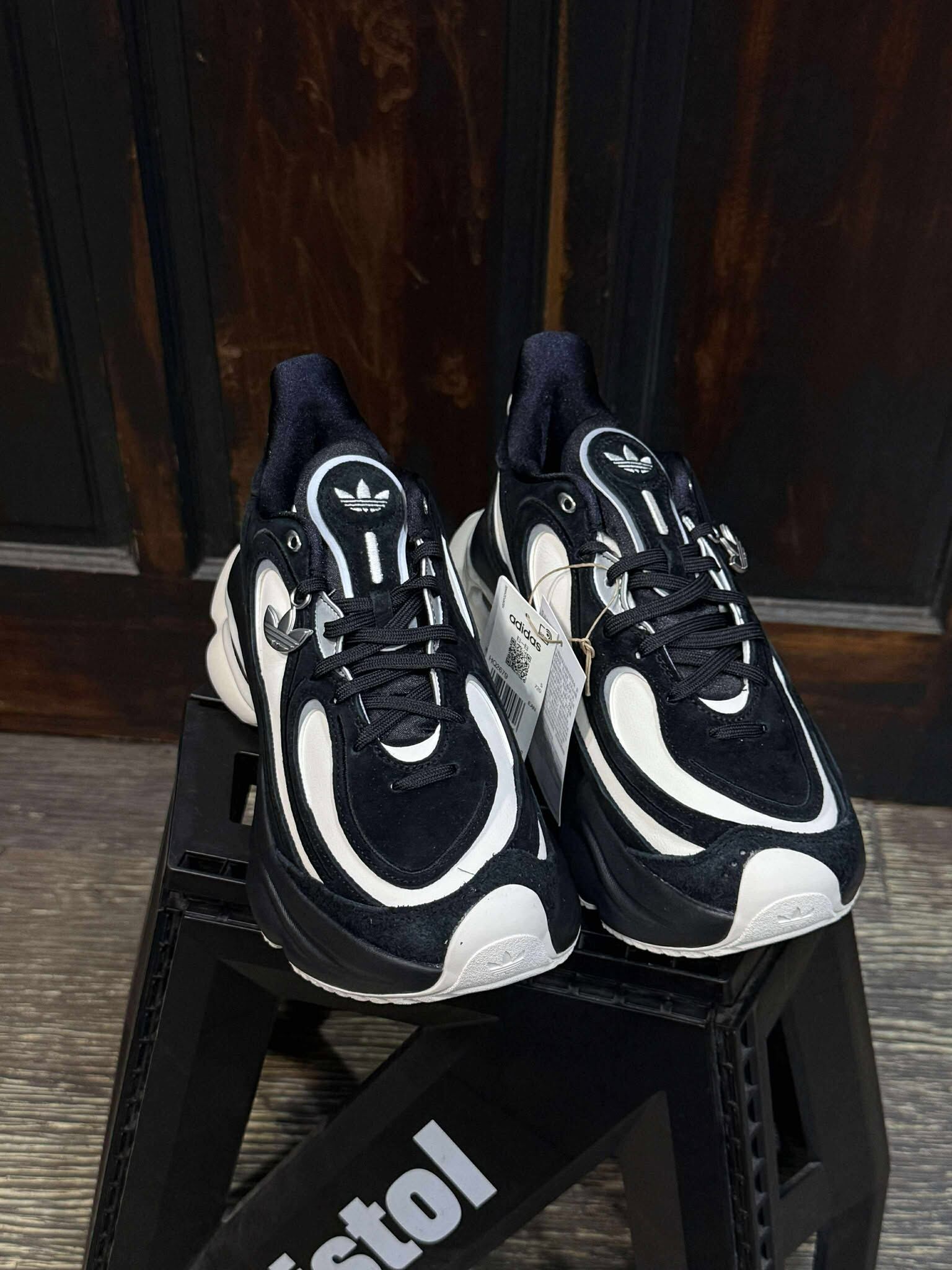 Adidas Originals Ozvenuz 黑白 菱格紋 小香風 老爹鞋 HQ2679