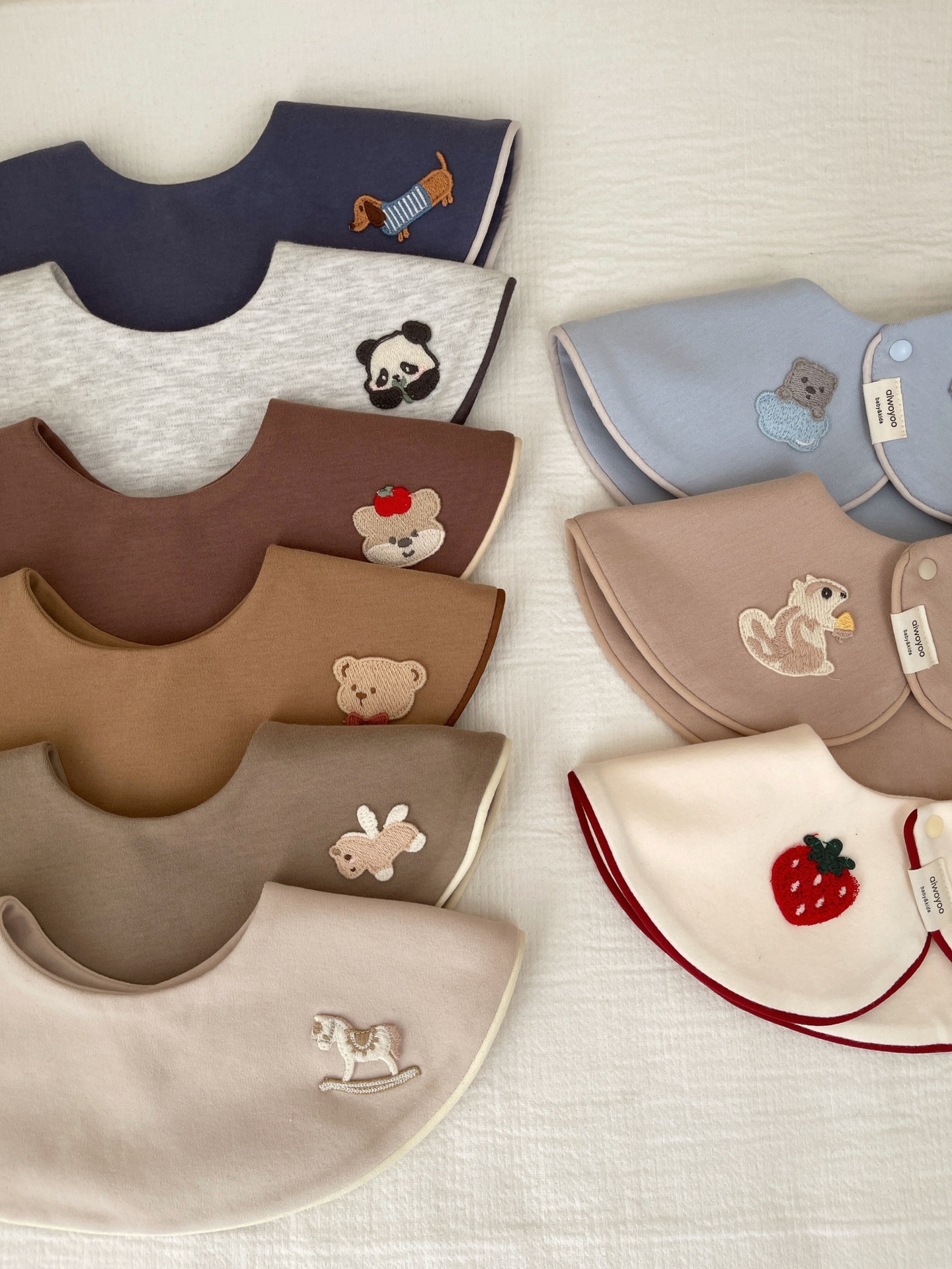 可愛刺繡滾邊圍兜 16色