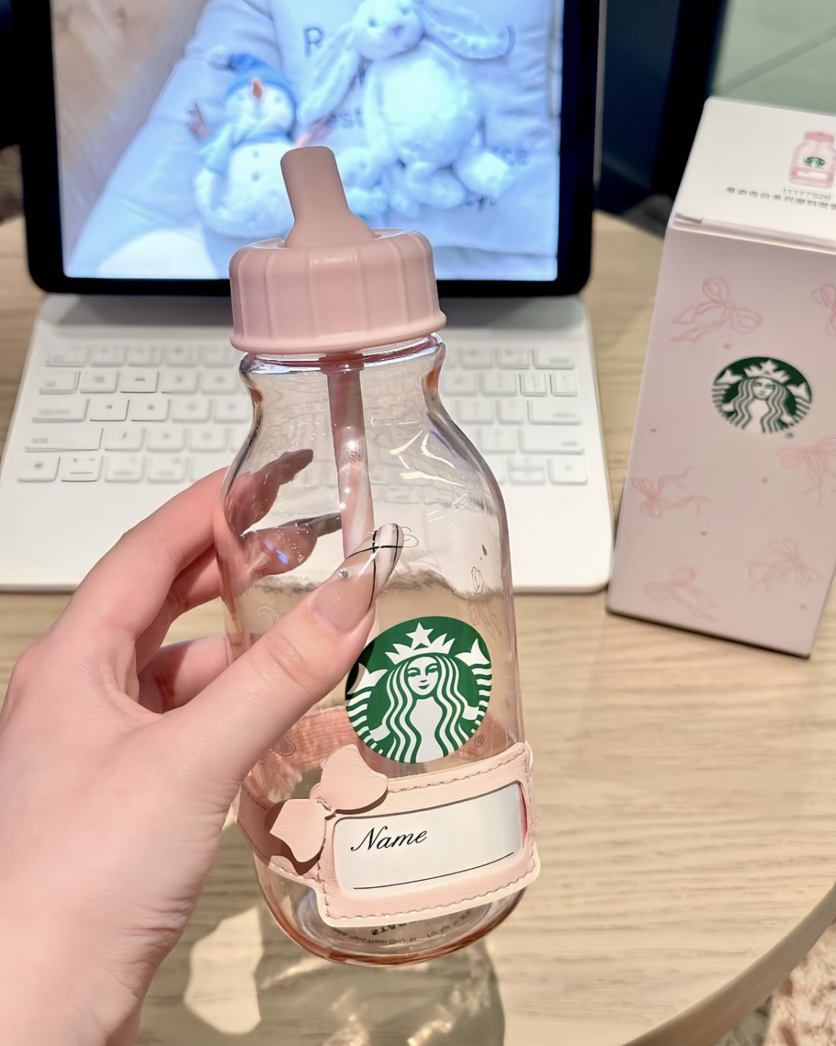 Starbucks 星巴克 星動告白系列 粉色 塑膠吸管杯 蝴蝶結 414ml