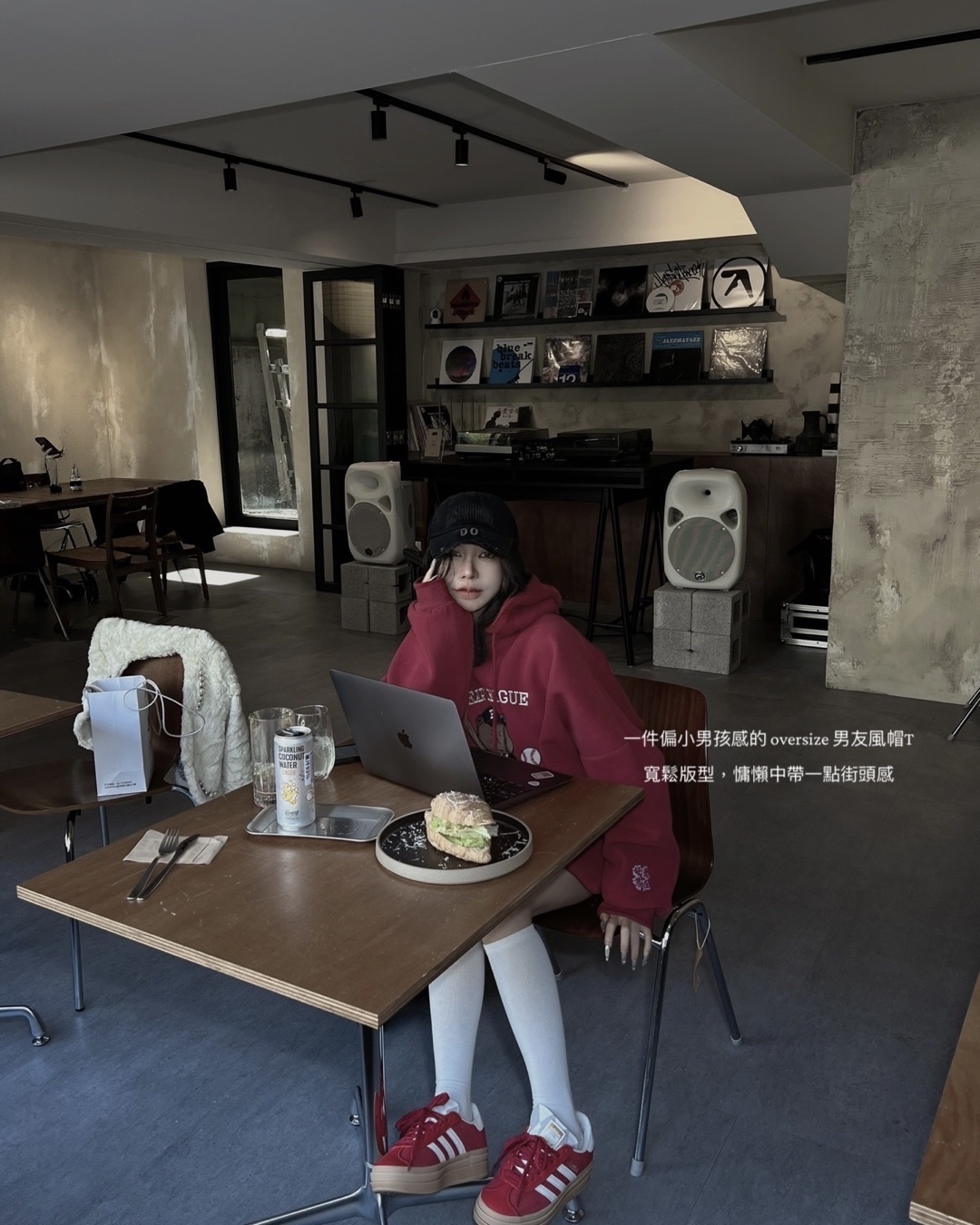 【 𝐎𝐌𝐄𝐑-𝐌𝐀𝐃𝐄 】過年限定-美式復古小熊聯盟帽TEE ［高磅版］