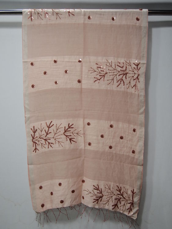 VK013 Scarfesia 粉白間枝節絲巾 75% Wool 25% Silk