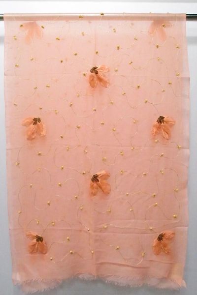 VK048 Scarfesia 透橙色花花絲巾 100% Wool