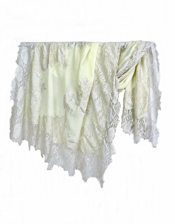 VK096 Scarfesia 淺黃色白花紋絲巾 85%wool 15%silk