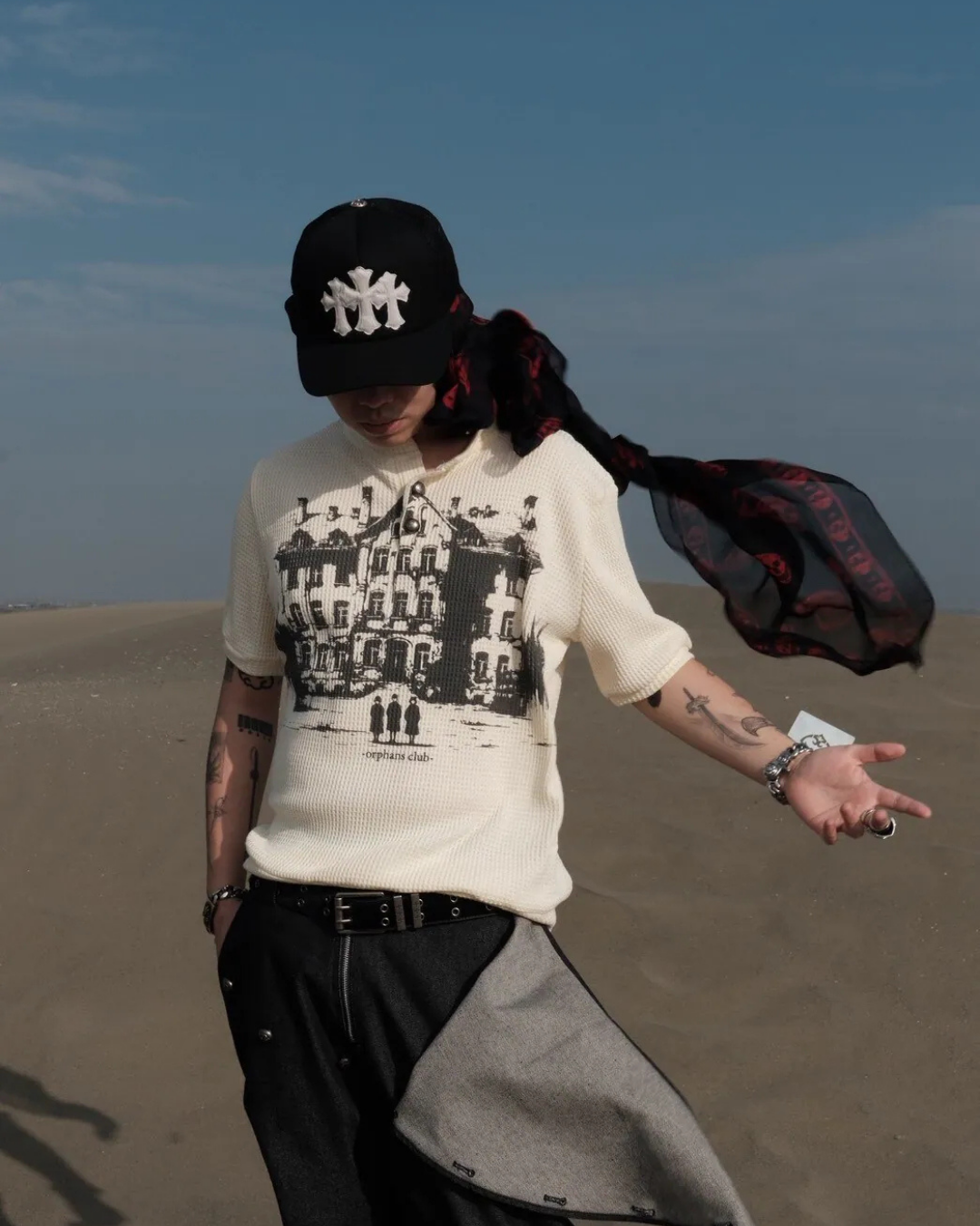 Orphans Club 華夫格 亨利領卯釘釦 大房子Logo份量感短袖 ‘’ Waffle Knit Snap-Button Henley Tee ‘’