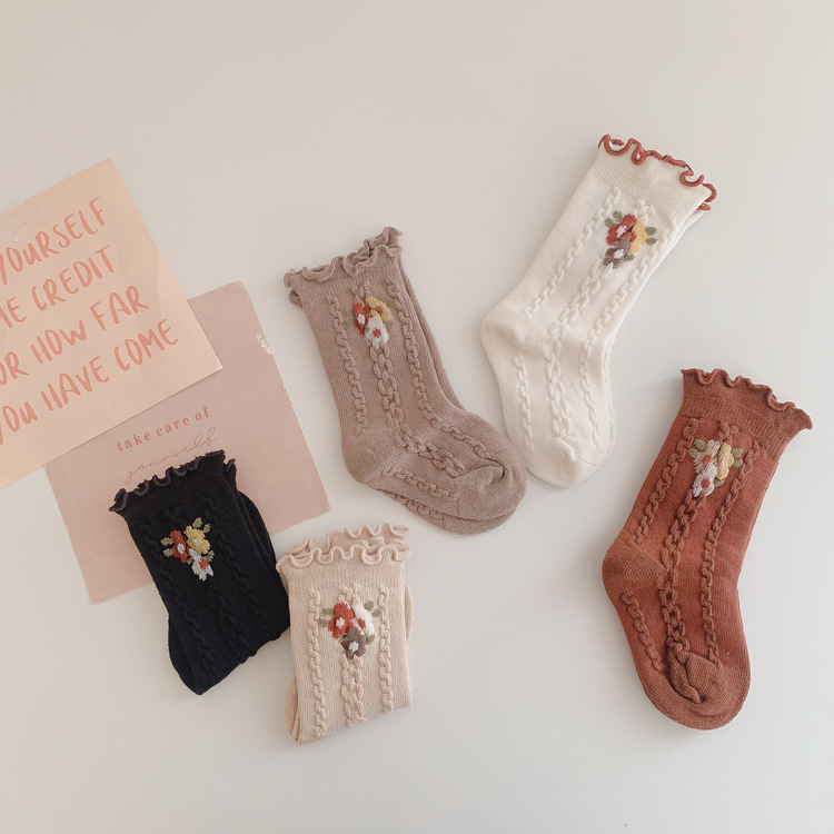 木耳邊小花中筒襪組