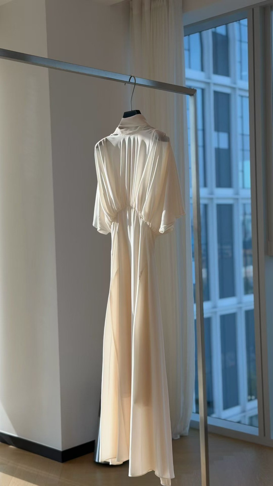 仙女氣息浪漫細褶收腰長洋裝-S-M (Elegant & Love)