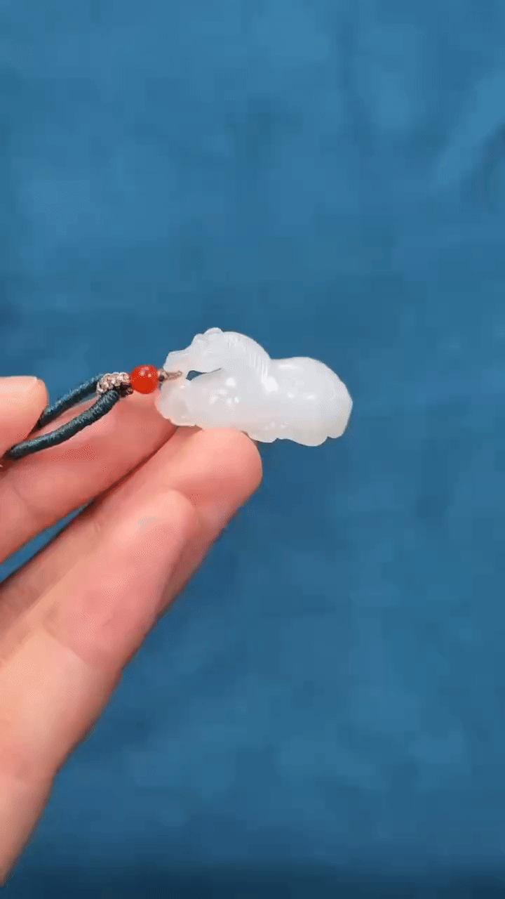 123236 和田玉小馬寶寶吊墜滴溜