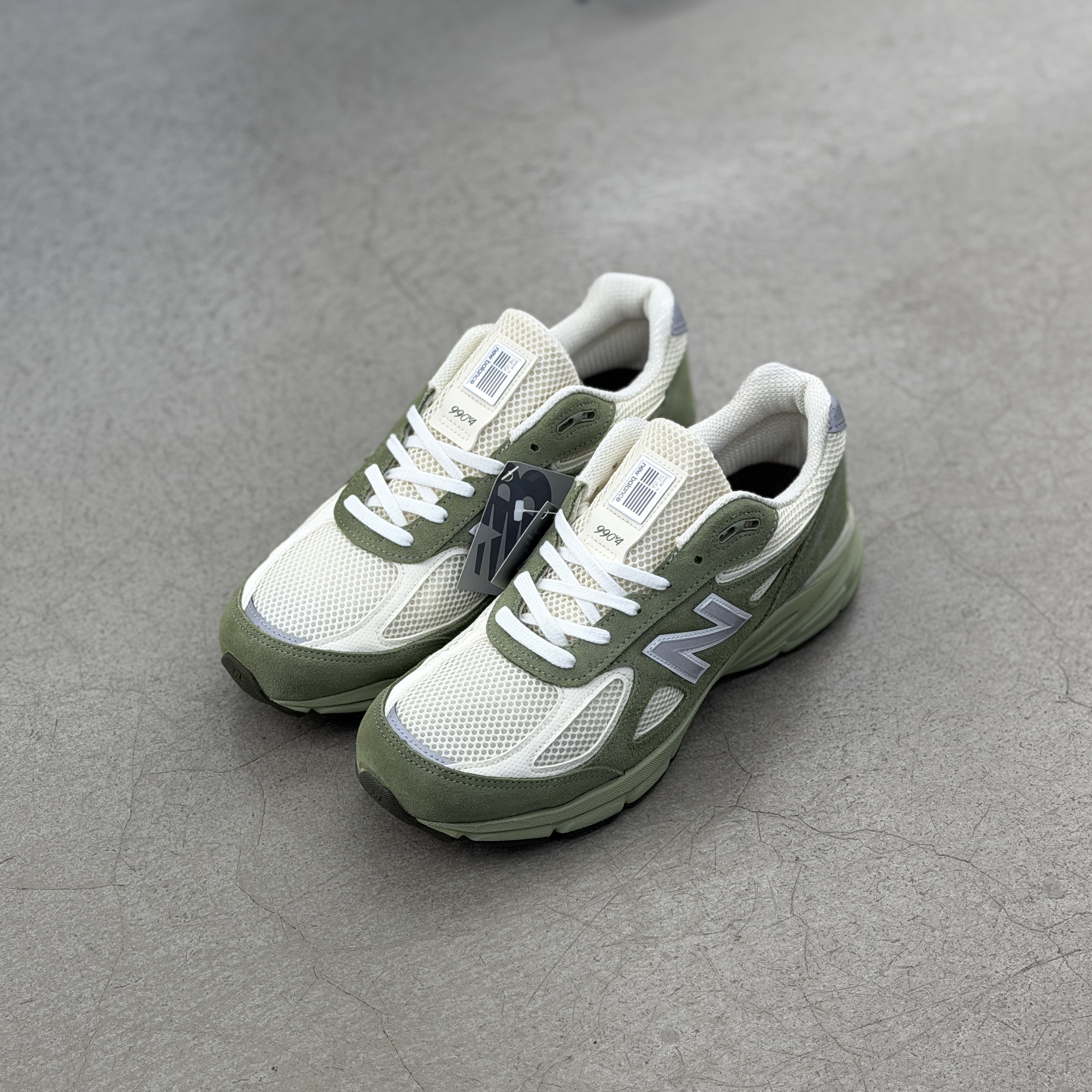 New Balance 990v4 MiUSA Olive Leaf | U9901MX