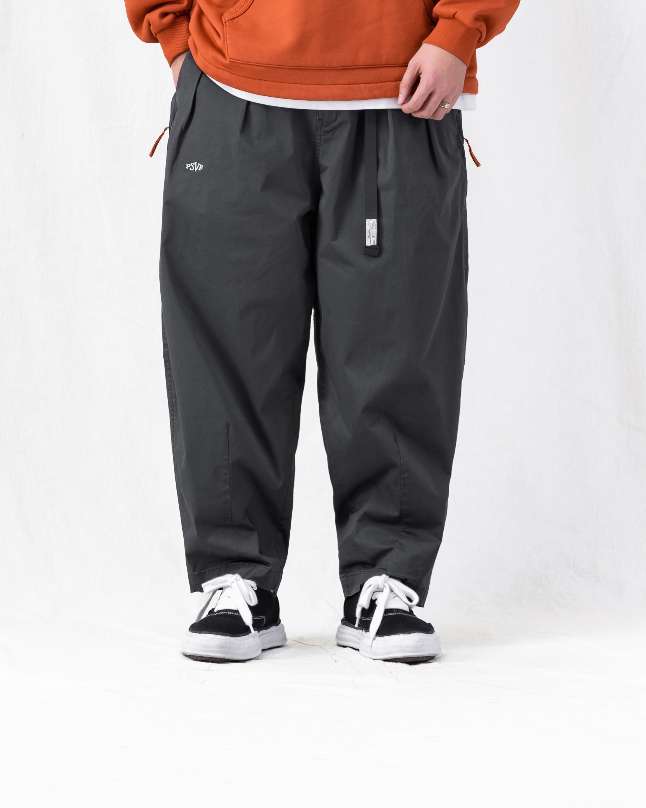 PERSEVERE 氣球感錐形長褲 黑藍/炭灰/灰白/水洗牛仔藍 25 A/W Balloon-fit Tapered Pants