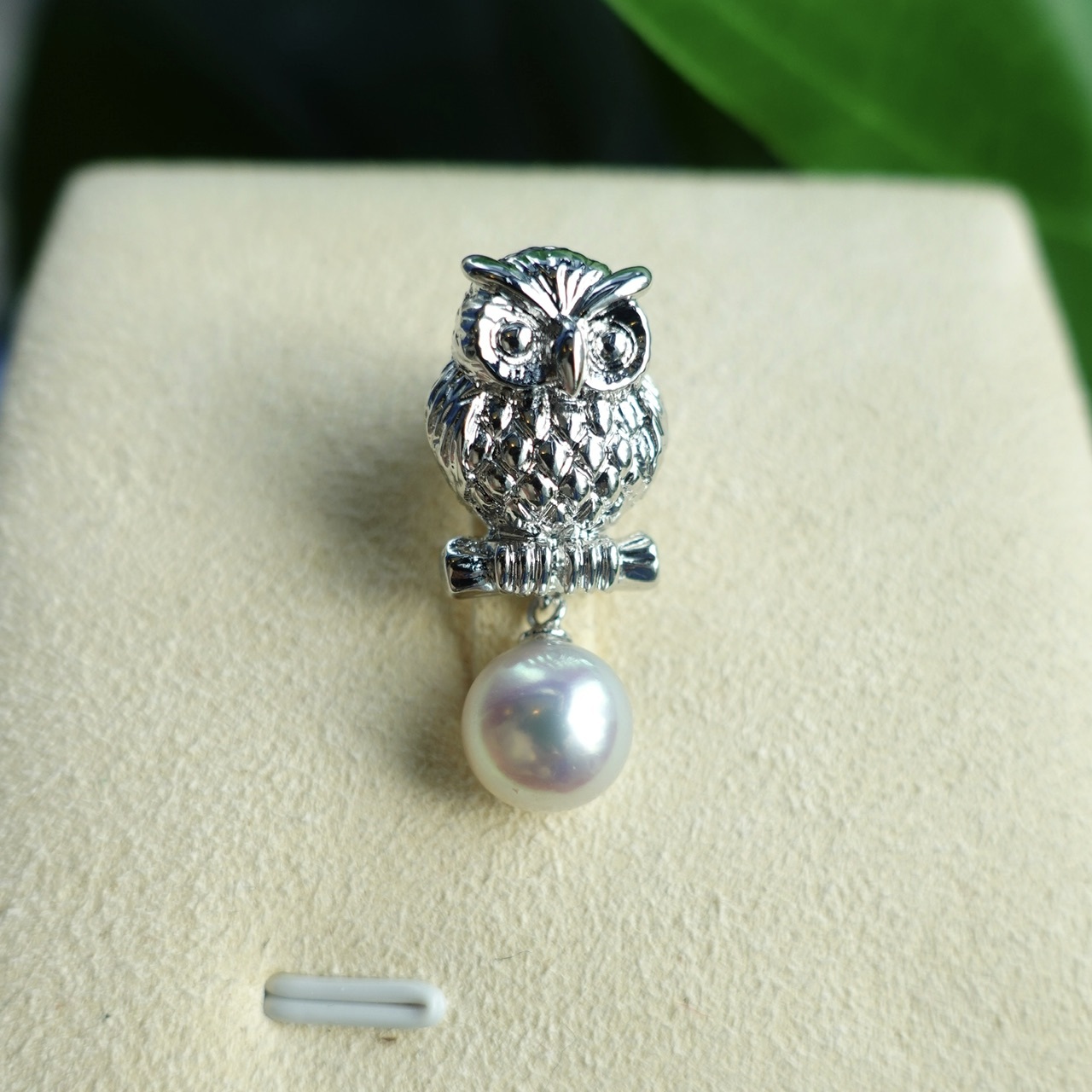 日本製925純銀日本Akoya/大溪地孔雀綠黑珍珠胸針 -貓頭鷹造型