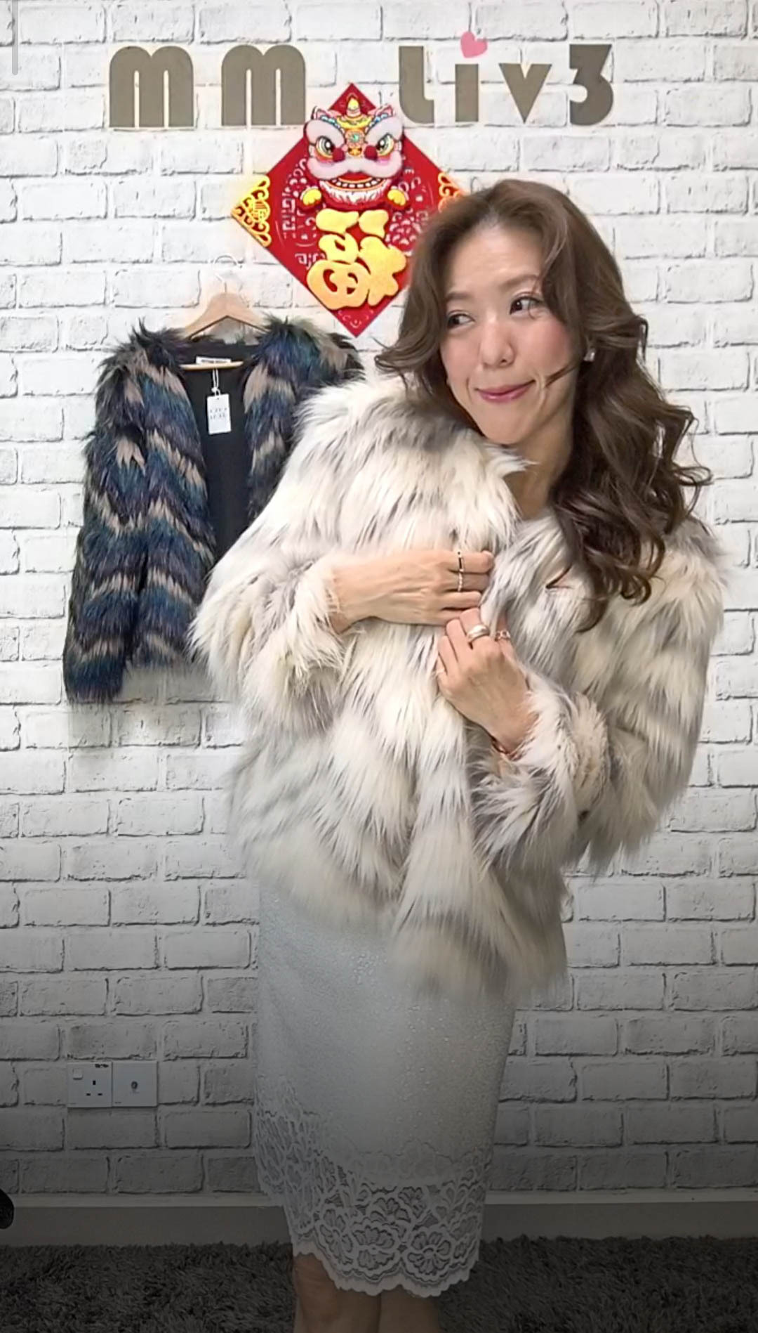 Y1027 RM599 ▶️皮毛大外套 👉B:116cm L:58cm