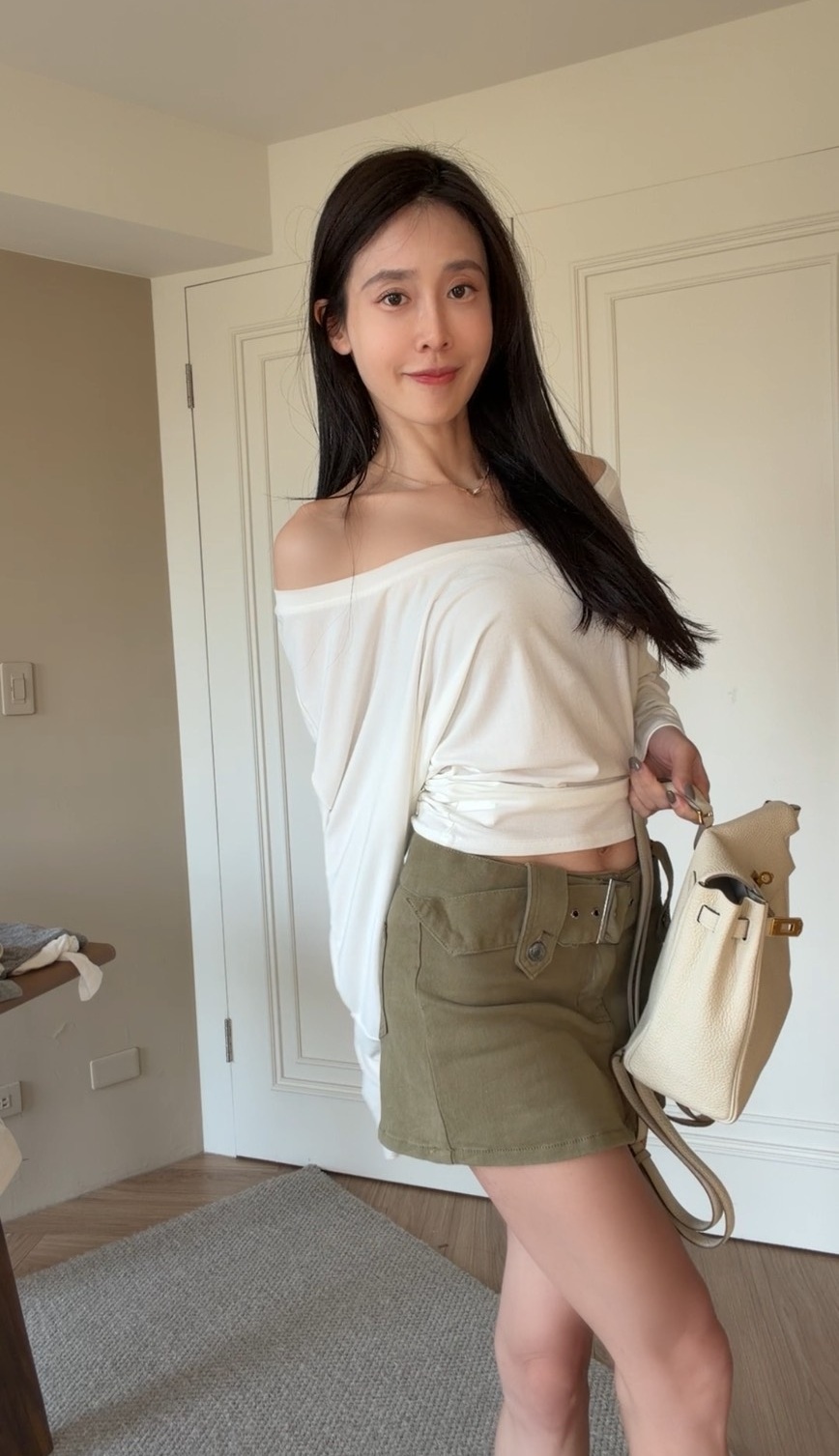 大圓領薄罩衫上衣