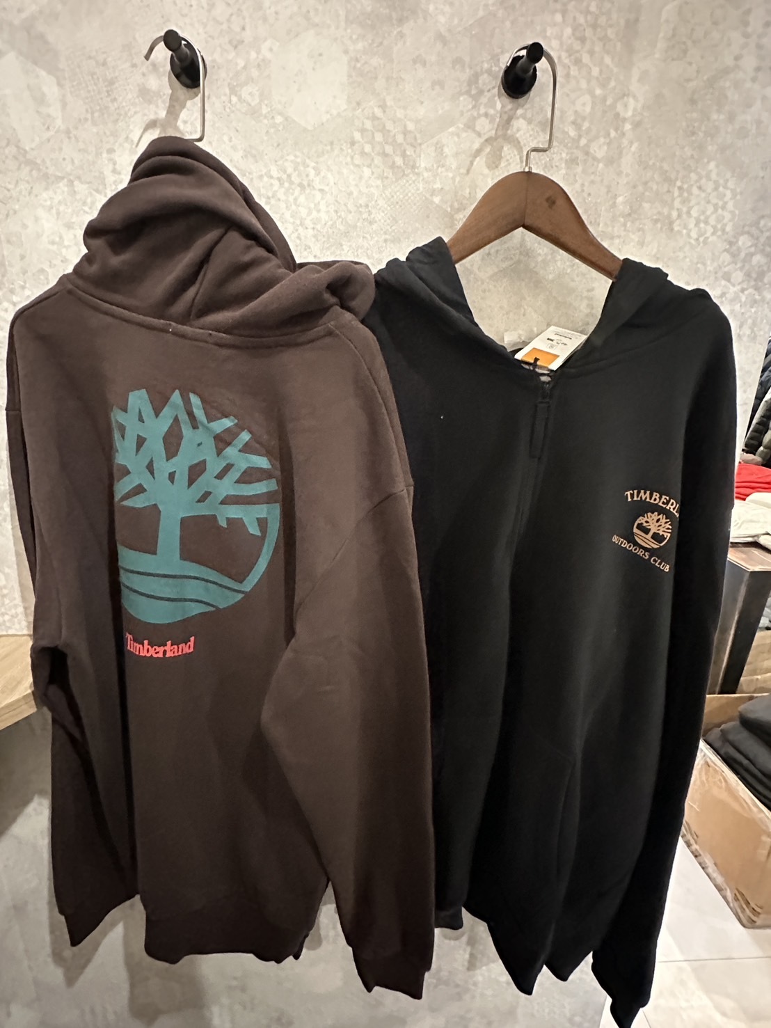 Timberland 背後大Logo 連帽外套 棉外套