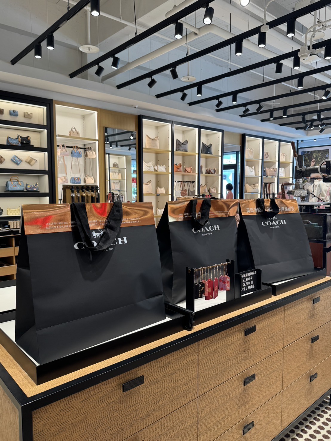 <脆上超搶!!>Coach 包包 福袋