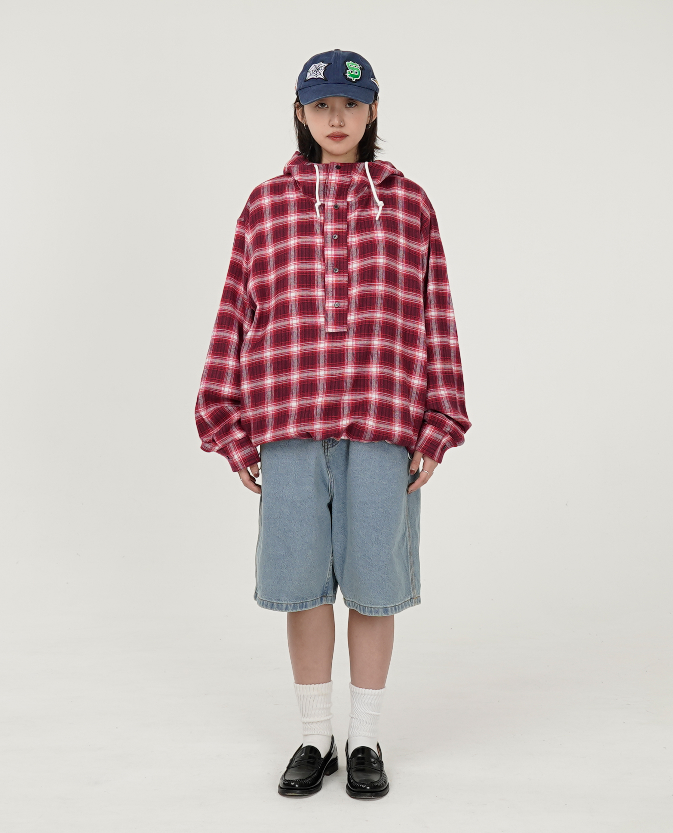 格紋半釦下可縮連帽套頭上衣