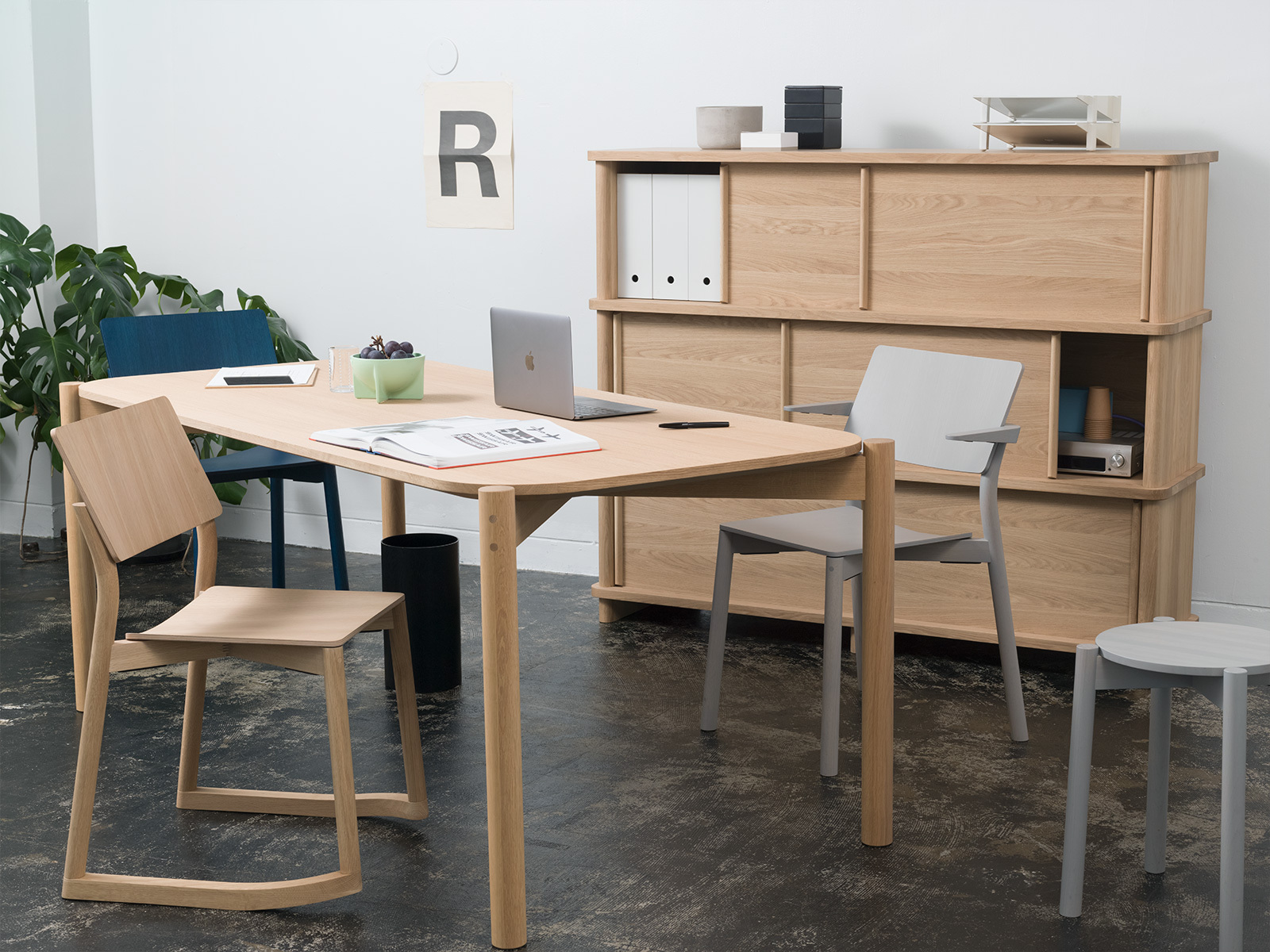 Castor Table 180 餐桌